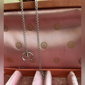 Vintage Navajo Sterling Silver Mini Naja Pendant on 18” chain.